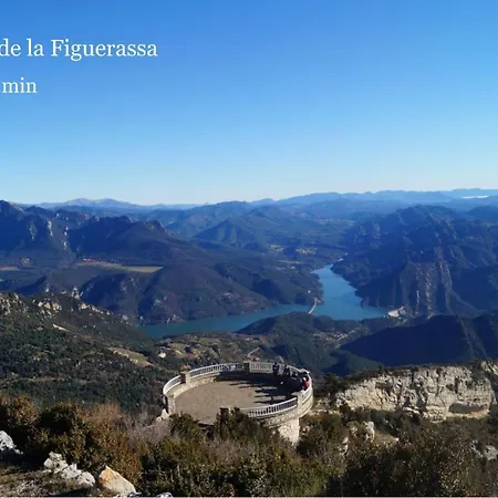Casa Yama - Renovated House In The Center Of Berga